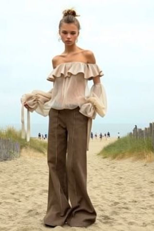 Ashore_Off-the-shoulder_Ruffle_Blouse-1