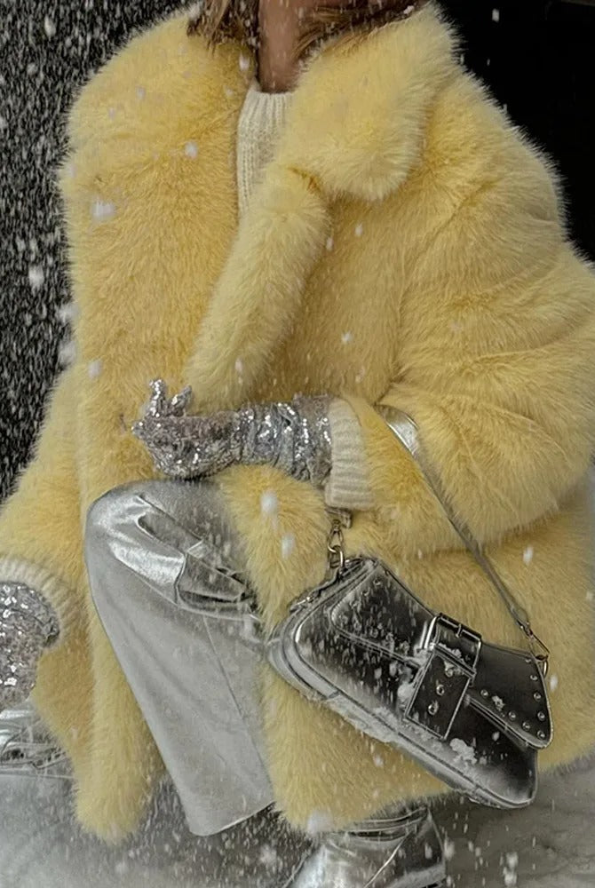 Ashore_Shop_Fur_Plush_Coats_Warm_Soft_Thickened_Winter_Socialite_Fur_Overcoat-3