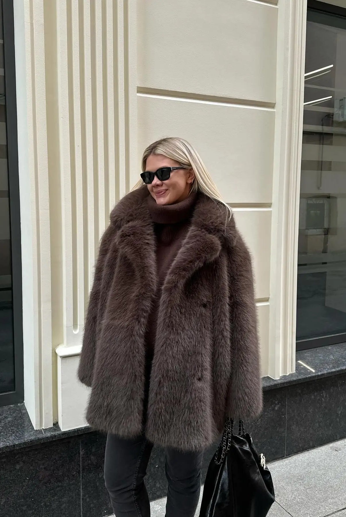 Ashore_Shop_Fur_Plush_Coats_Warm_Soft_Thickened_Winter_Socialite_Fur_Overcoat-8989