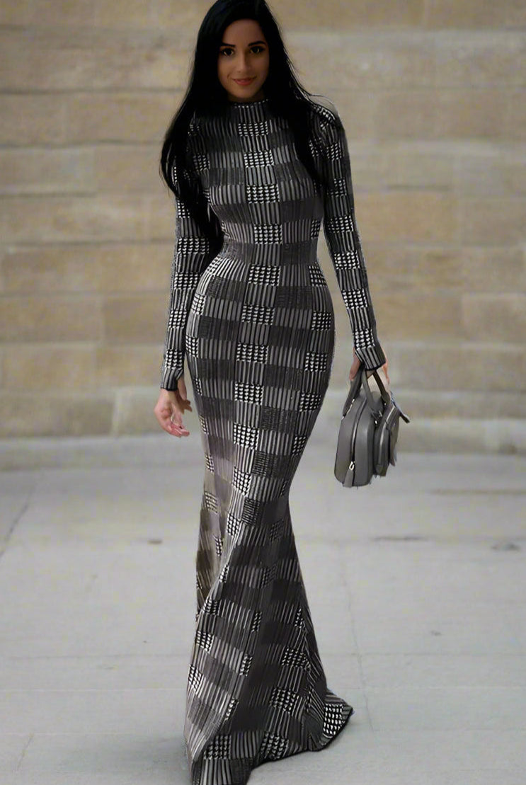 Ashore_Shop_Slim_super_long_knitted_dress_with_elegant_long_sleeves_and_a_dramatic_flare_hem_dresd