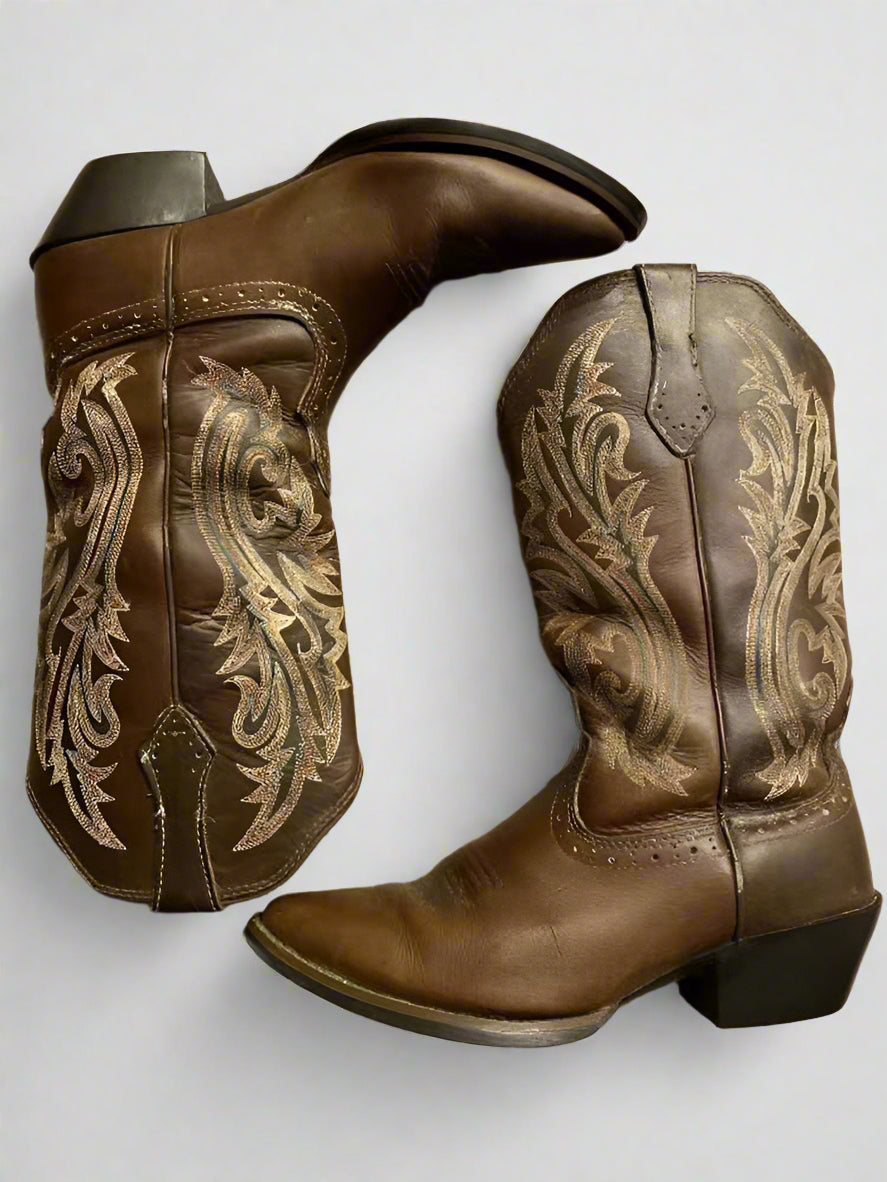 Ashore_Shop_brown_leather_western_timeless_Classic_cowgirl_boots