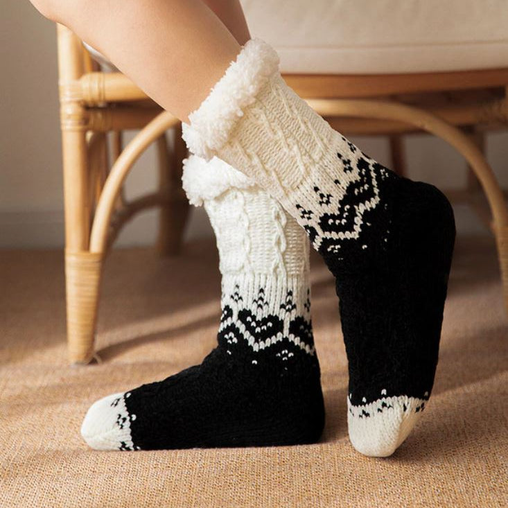 Bulk Orders Discount Thickened Winter Woven Thermal Cashmere Socks Women's Carpet Slippers