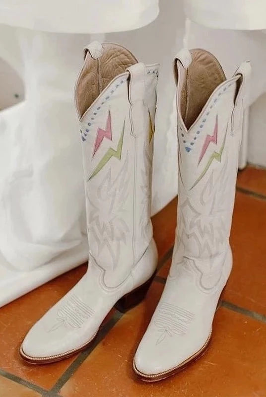 white-western-cowgirl-boots