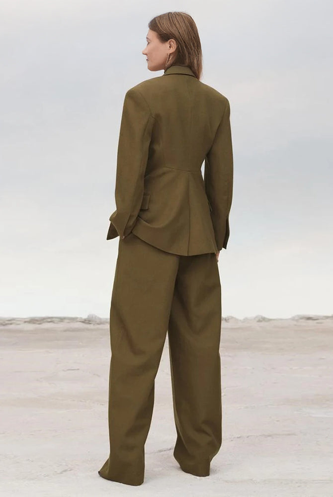 Women_s_Two-Piece_Sets_Fitted_Waist_Blazer_Top_and_High-Waist_Loose_Pants-1