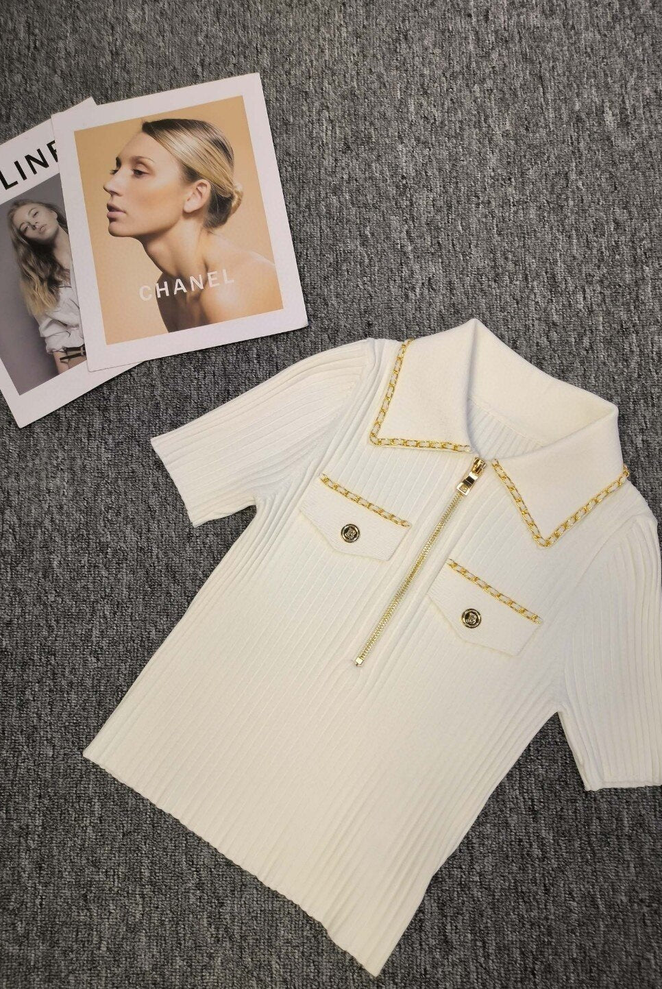 Ashore Boutique 2023 Summer Luxury Chain Design Polo Collar Slim Short Women Y2K Mini