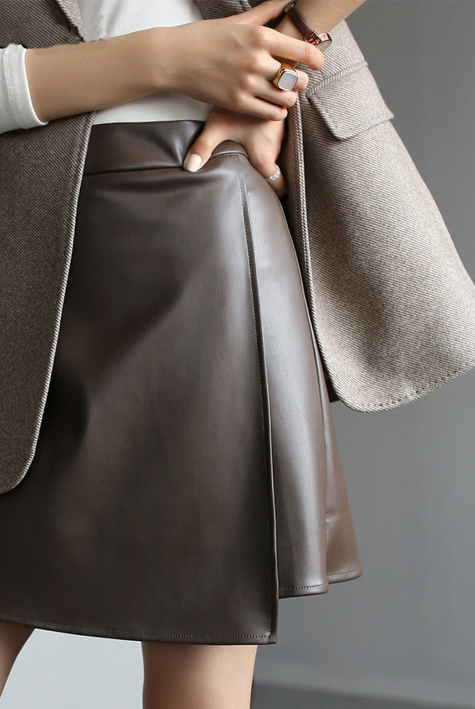 Spring mini Faux Leather skirts for Women 2022 brown short leather skirt