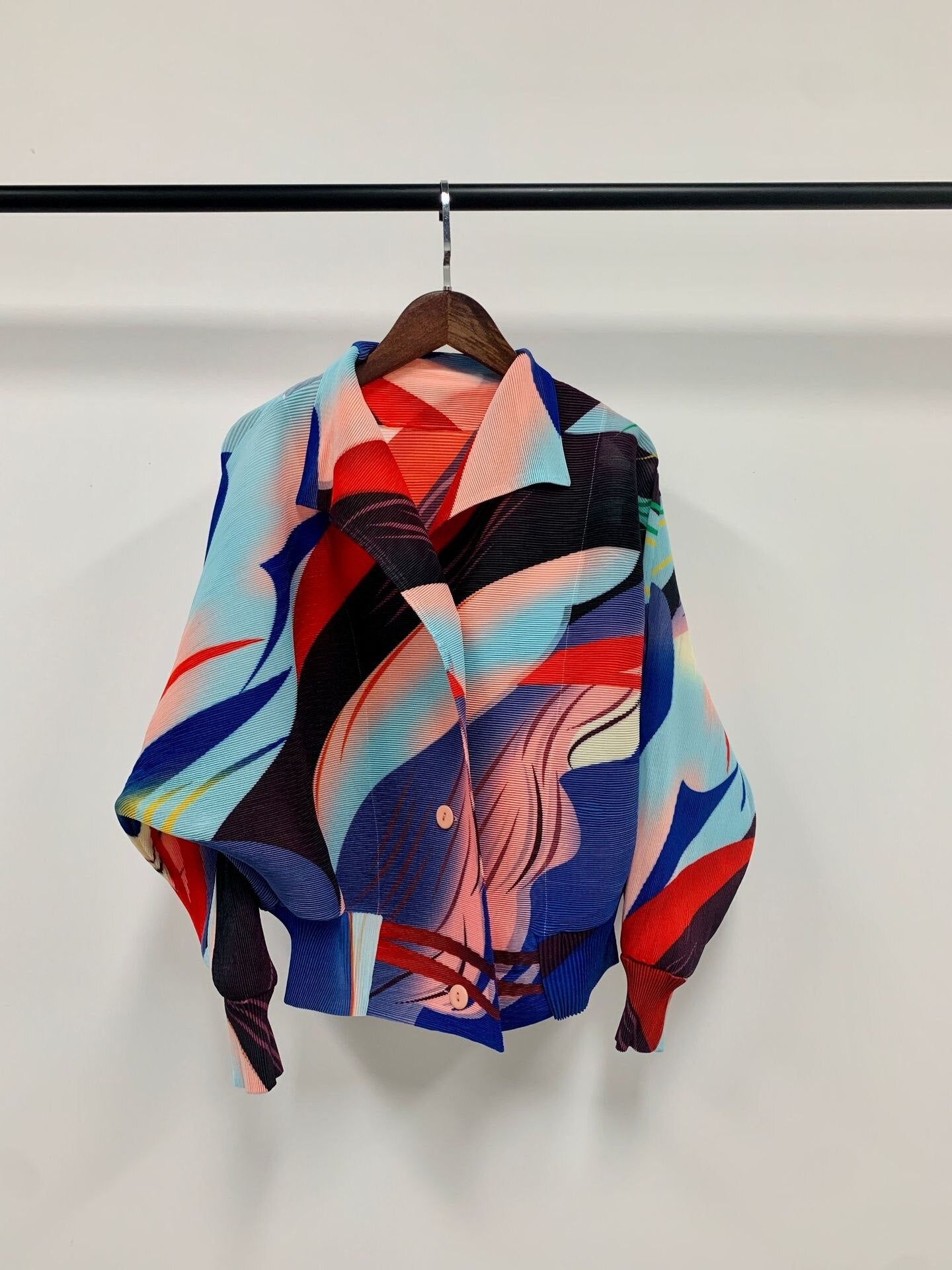 ASHORE Ripple Stretch: Print Pleated Shirts For Women Turn-down Collar Long Sleeves Single Breasted Tops Female Vintage Clothes Spring