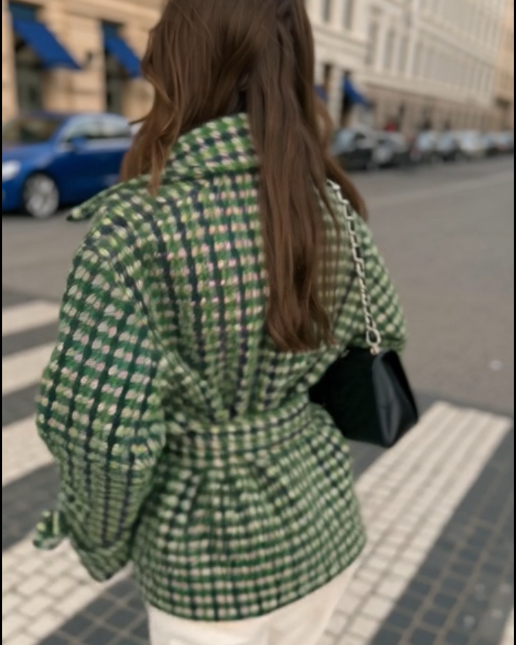 Short_Wool_Coat_ASHORE_Modern_Vintage_Houndstooth_Wool_Fabric-3-4