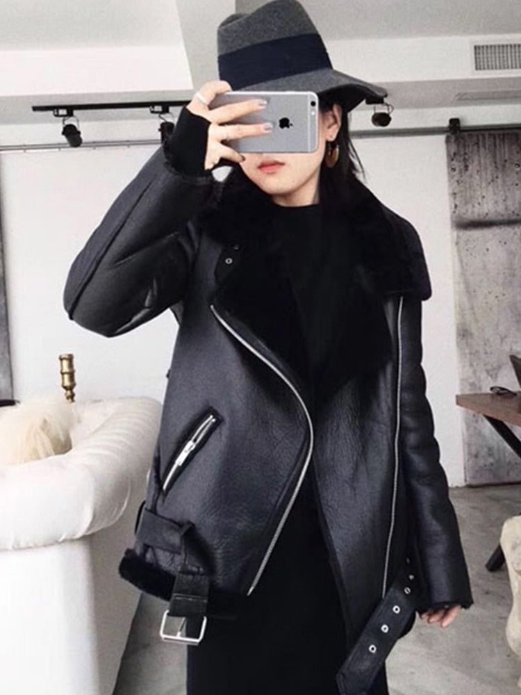 2022 Winter Coats Women Thick Faux Leather Fur Sheepskin Motorcycle Coat