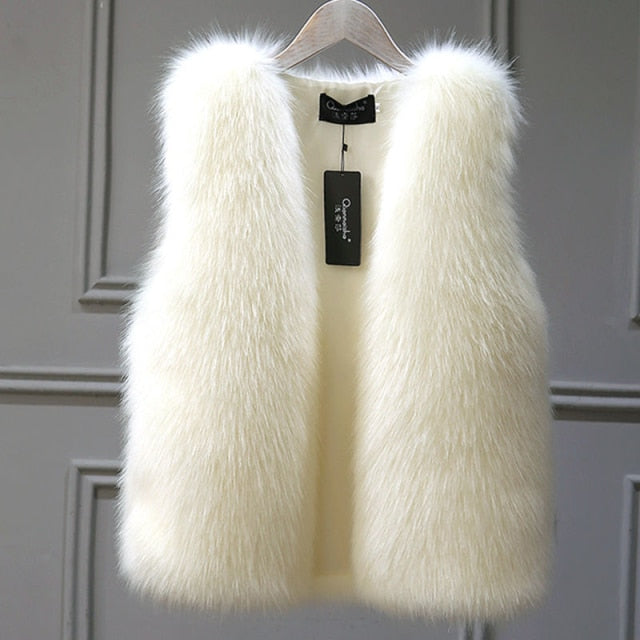 New Winter Female Fox Fur Vest Coat Winter Warm White Black Gray Fur Vest Jacket Large Size 2XL Sleeveless Coat